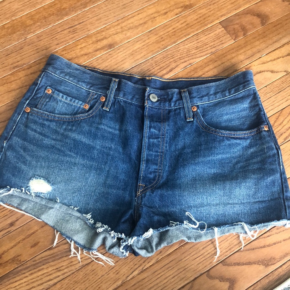Like new Levi’s 501  Jean shorts